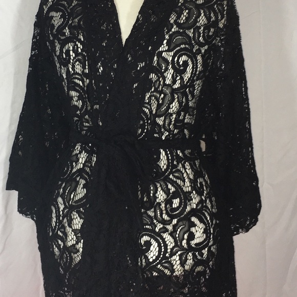Black Lace Robe - Picture 8 of 8